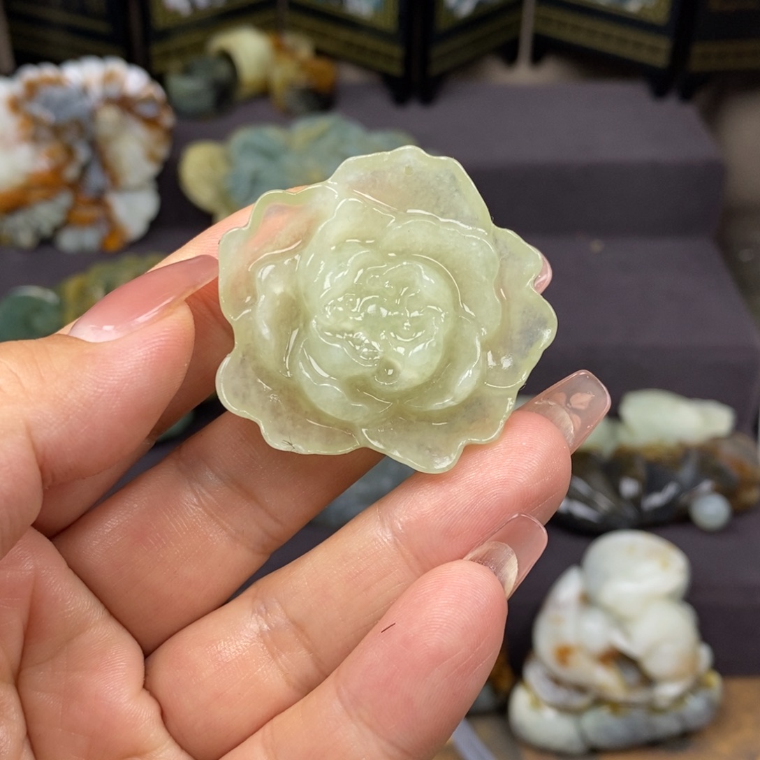 蛇纹石玉未镶嵌吊坠(不含链)