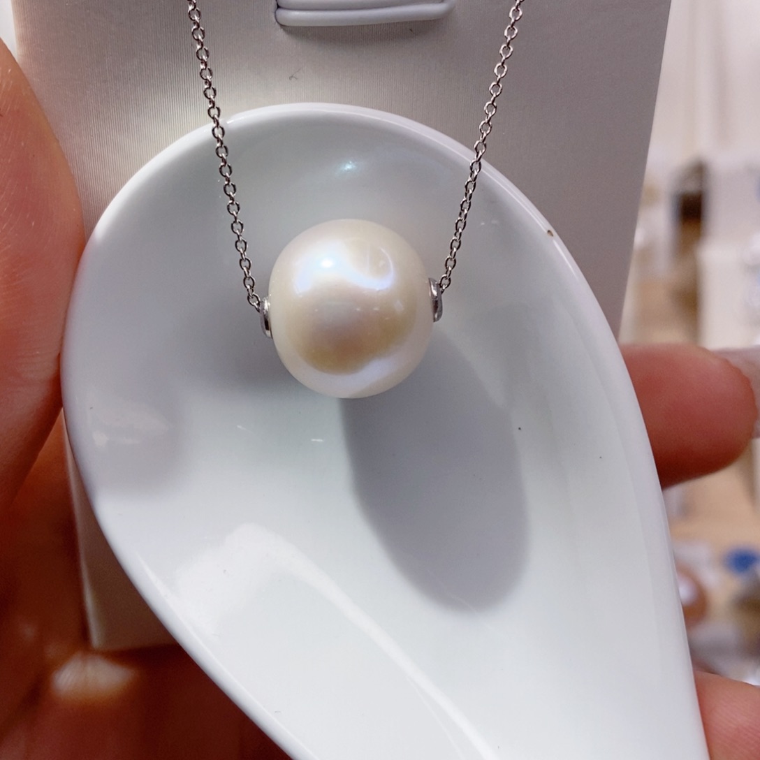 淡水珍珠吊坠(赠链)银S925镶嵌