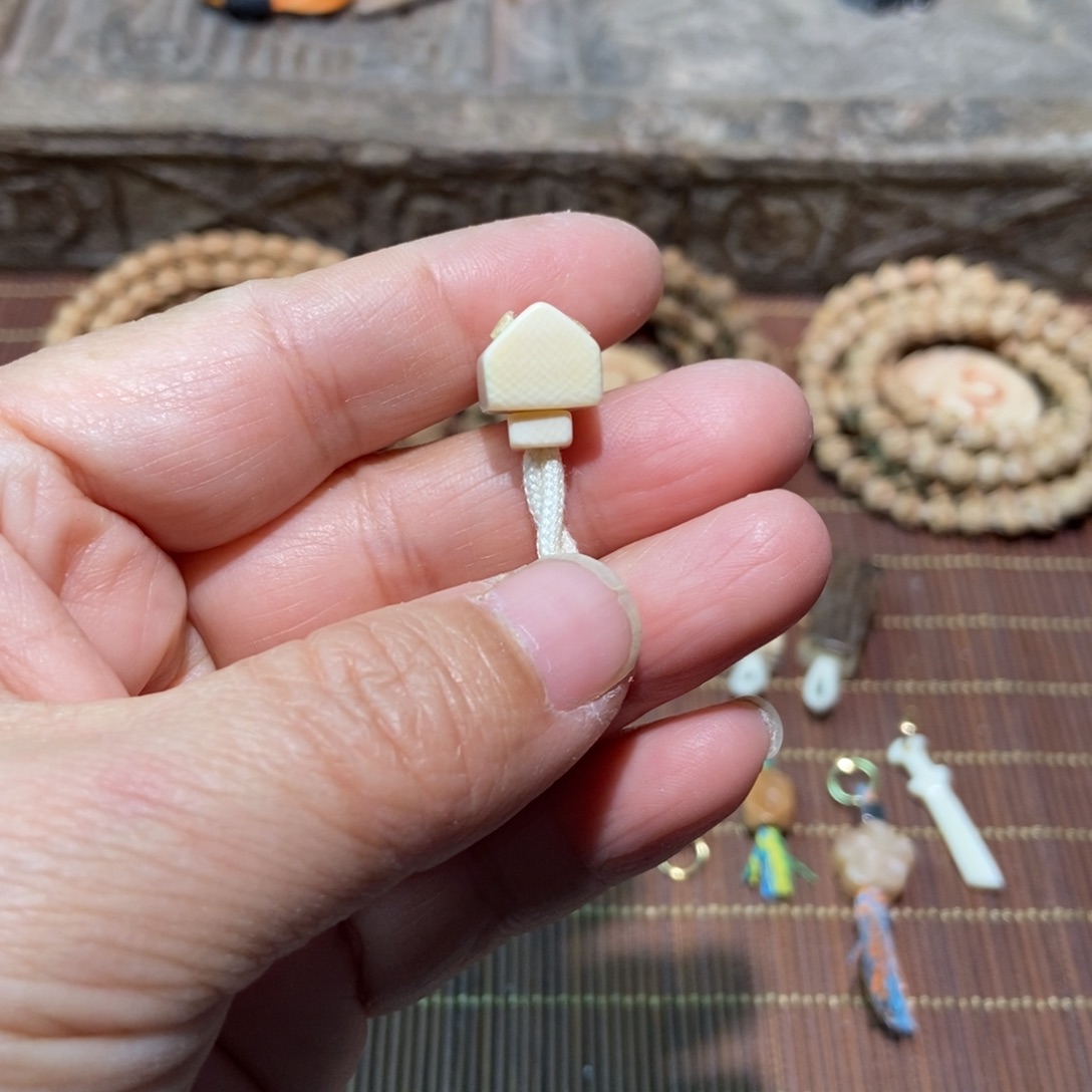 南***豆吊坠柏香籽/百香籽