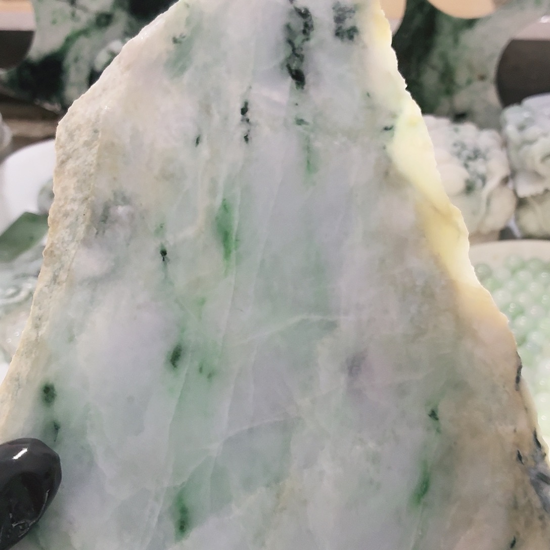 翡翠未镶嵌颈饰边角料