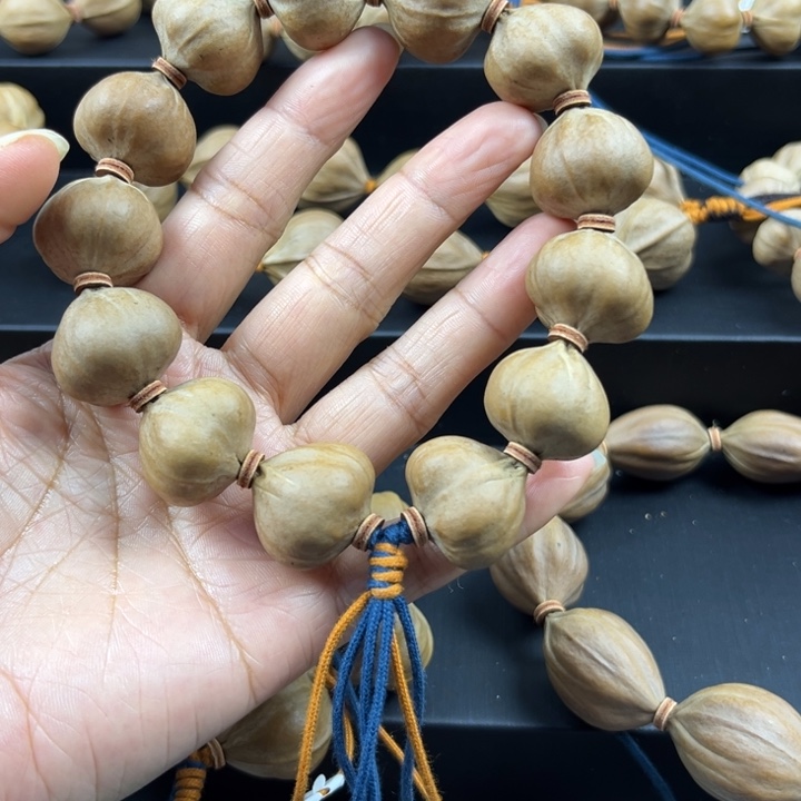 U***C手串/手链橄榄核蒜头2.1*2.0