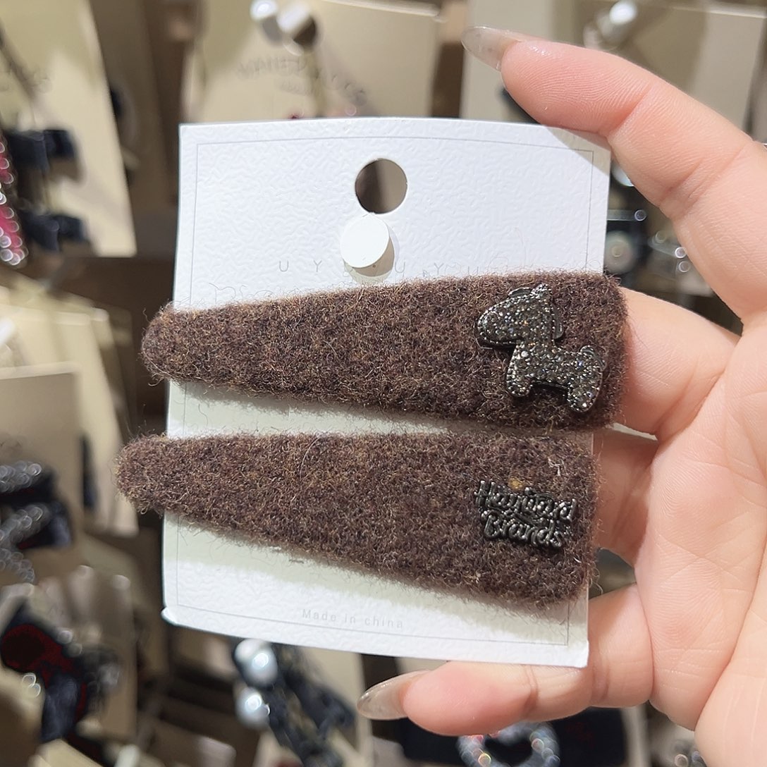 非金属咖色小马掰掰一对