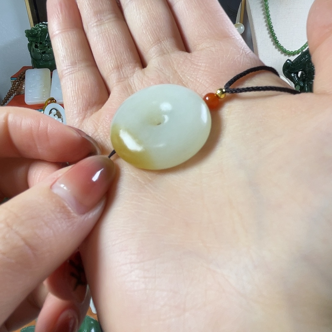 和田玉（糖玉）未镶嵌挂件