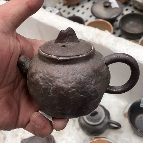 在家了一天没睡觉的人和我一样