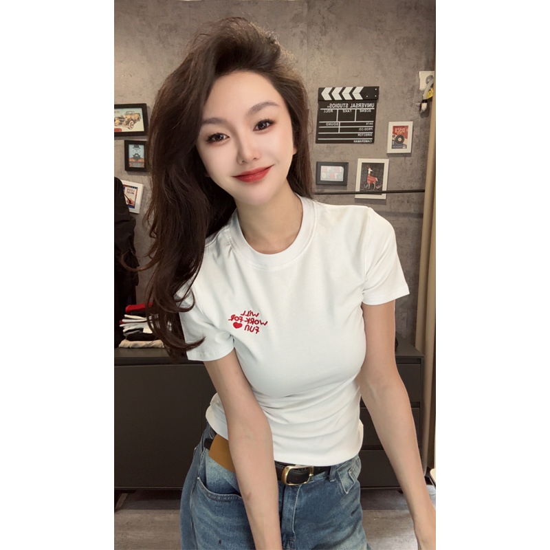 字母刺绣高弹力精梳棉T恤女修身显瘦透气轻肤百搭上衣