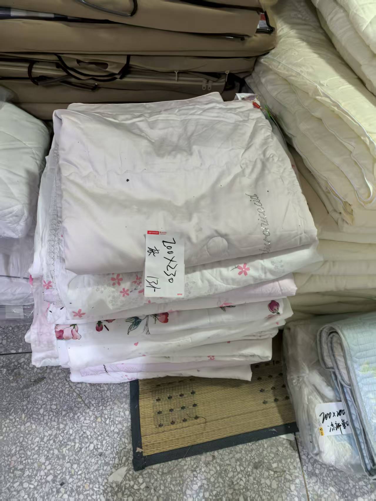 《厚广家》3楼200×230杂款优质超软夏被 不挑款 发1张