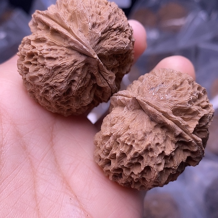 文玩核桃吊坠   96