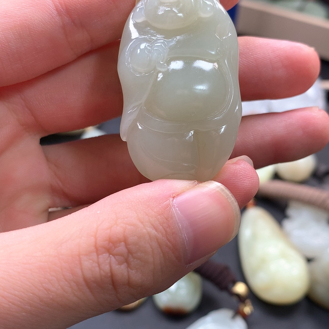 和田玉颈饰未镶嵌