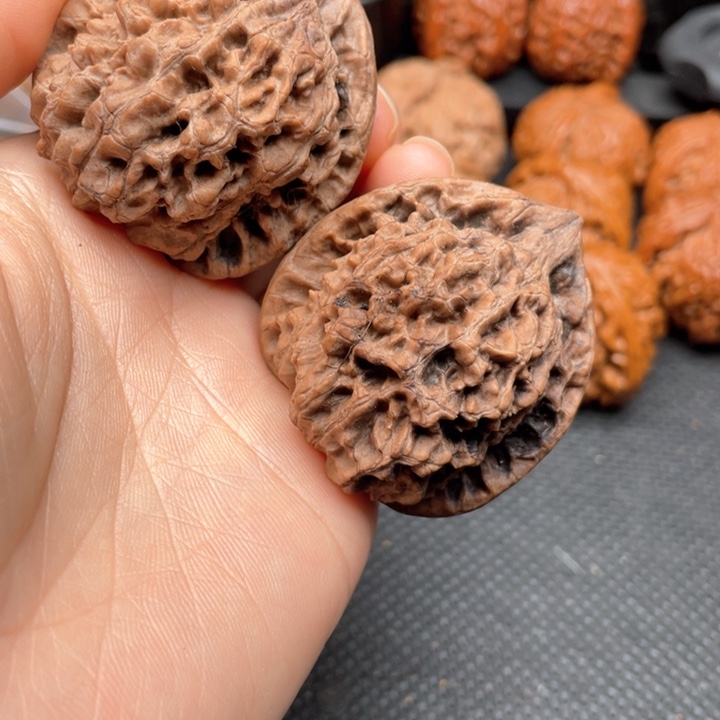 核桃手串/手链?****?白狮子43尺全品无修