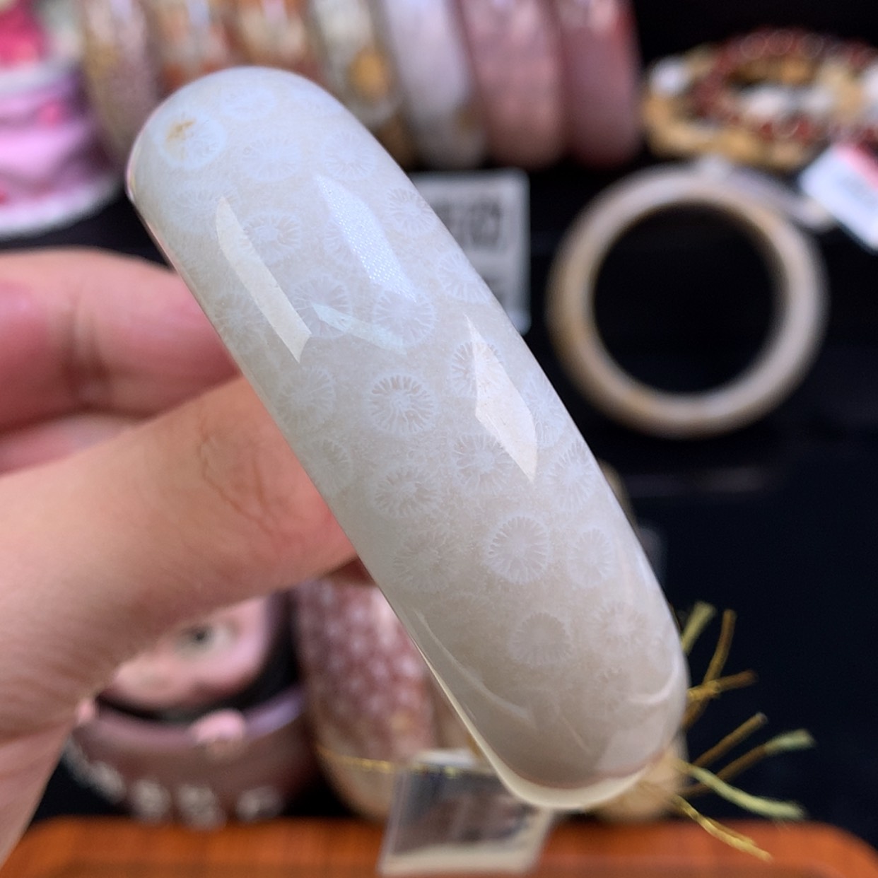 【闪购商品】颈饰未镶嵌硅化珊瑚（珊瑚玉）31号婚纱白小花58.8圈