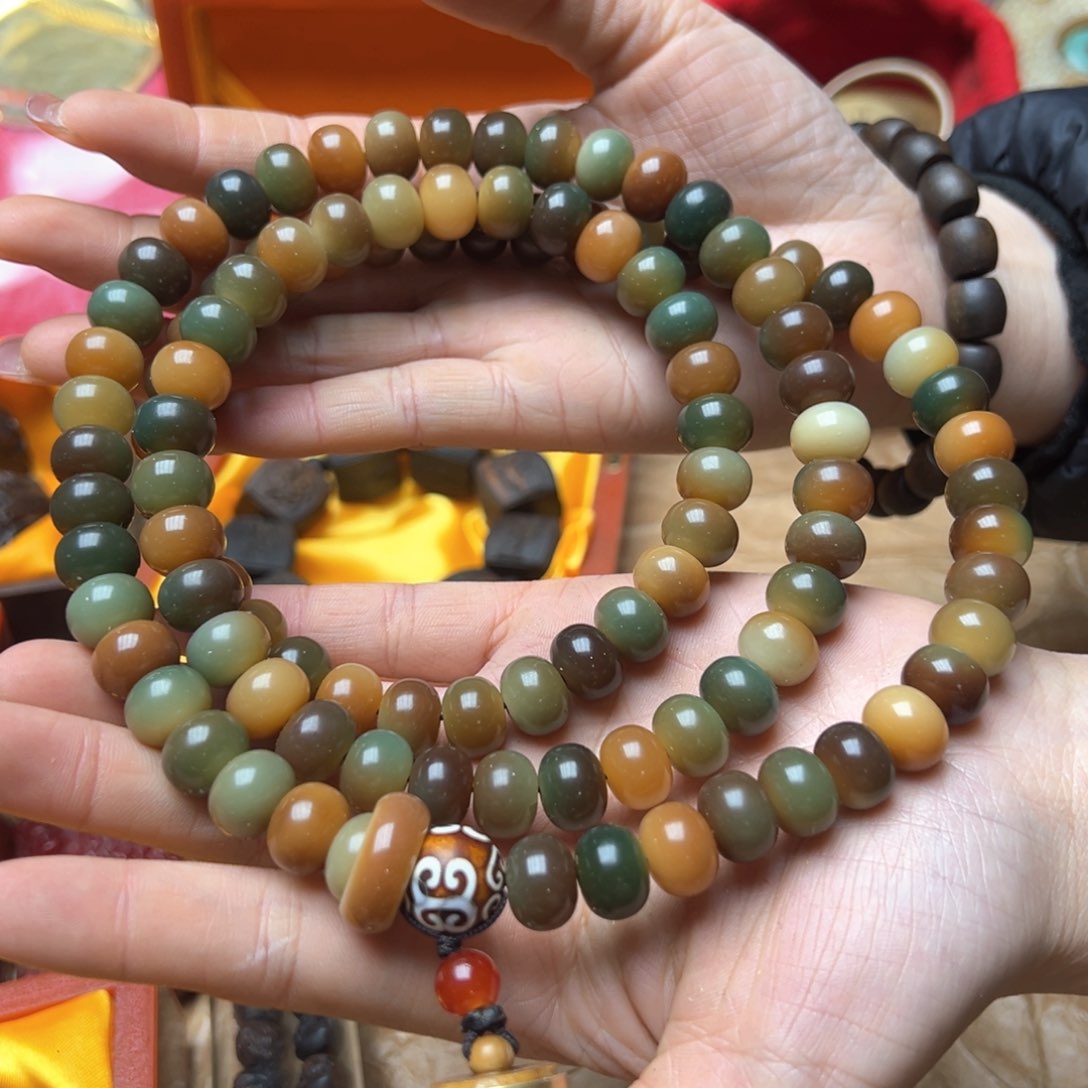 滴血莲花菩提吊坠