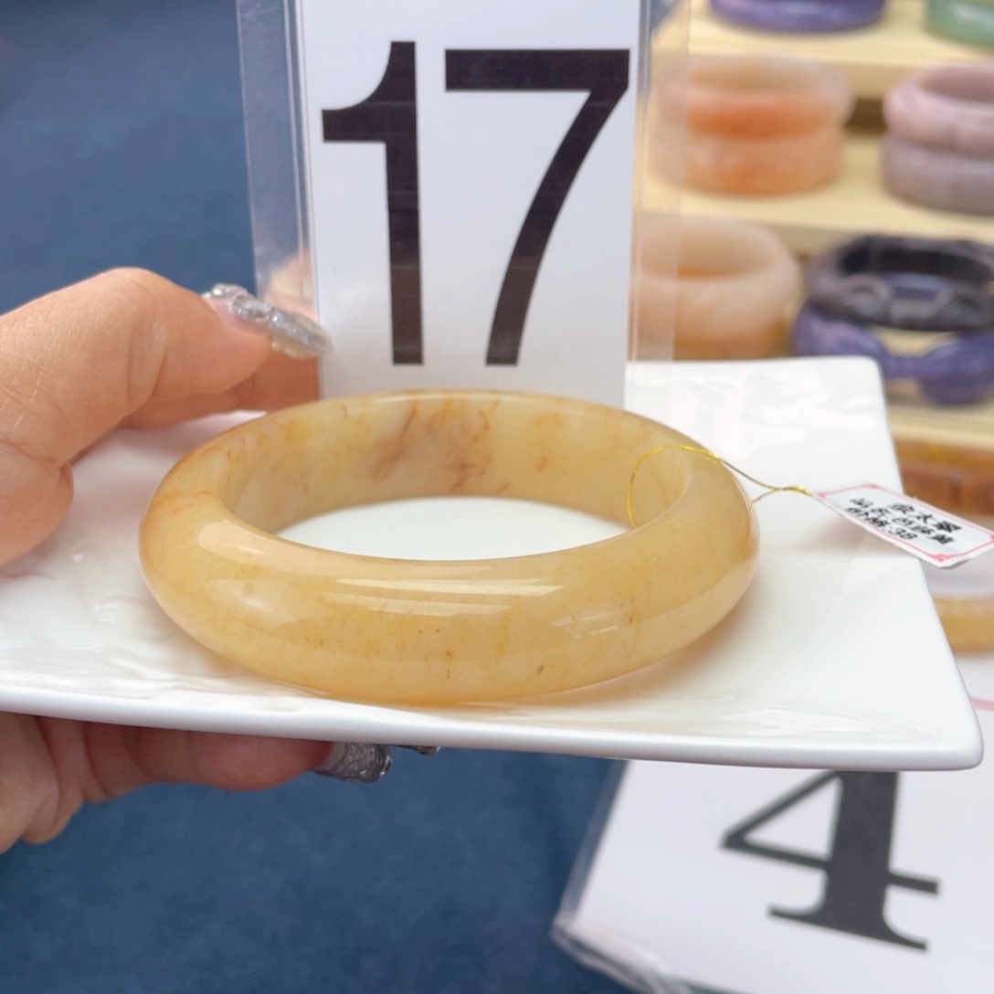 石英质玉未镶嵌手镯62