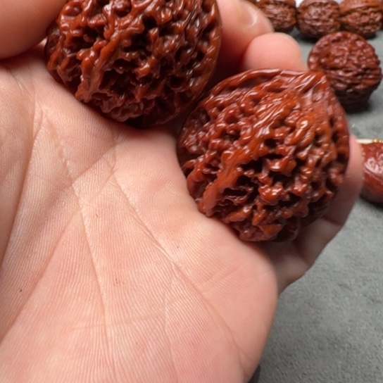 雪***月文玩核桃吊坠满天星084