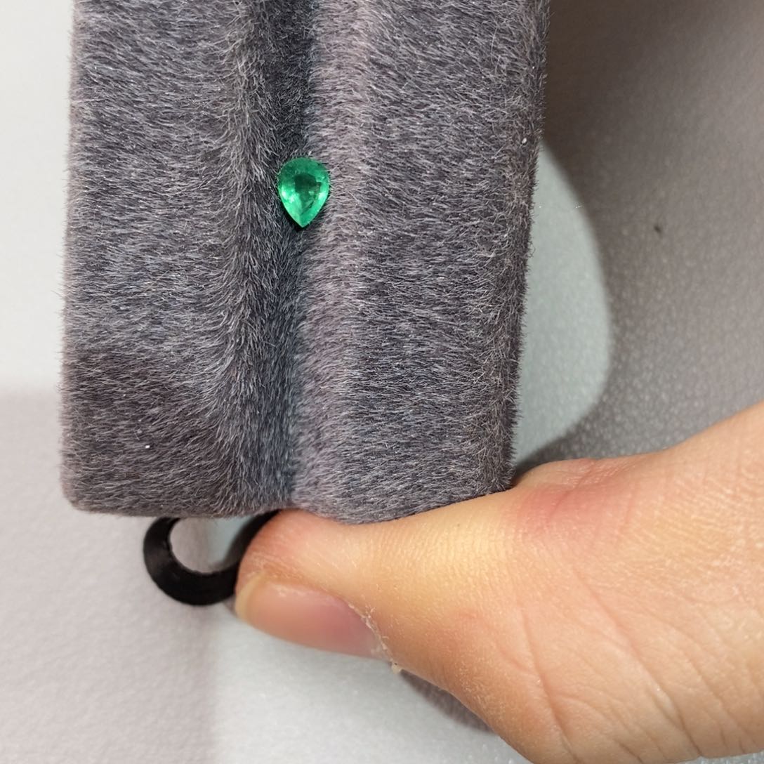 祖母绿裸石未镶嵌0.21克拉