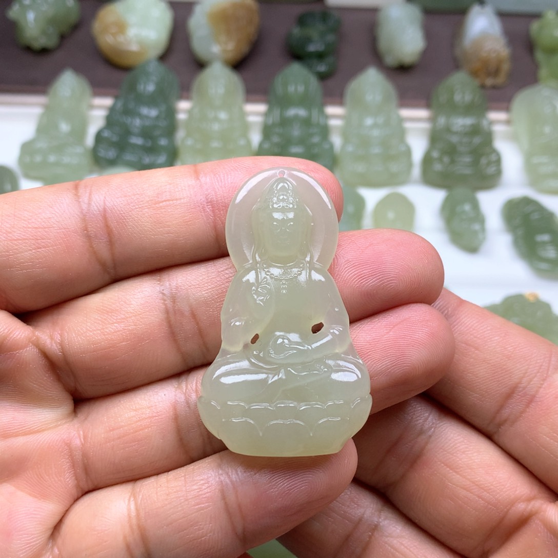 和田玉颈饰未镶嵌