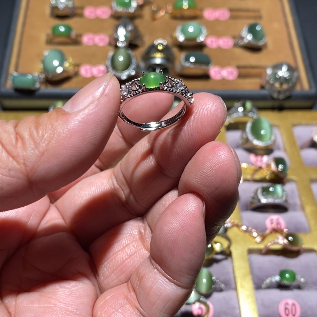 和田玉（碧玉）戒指未镶嵌