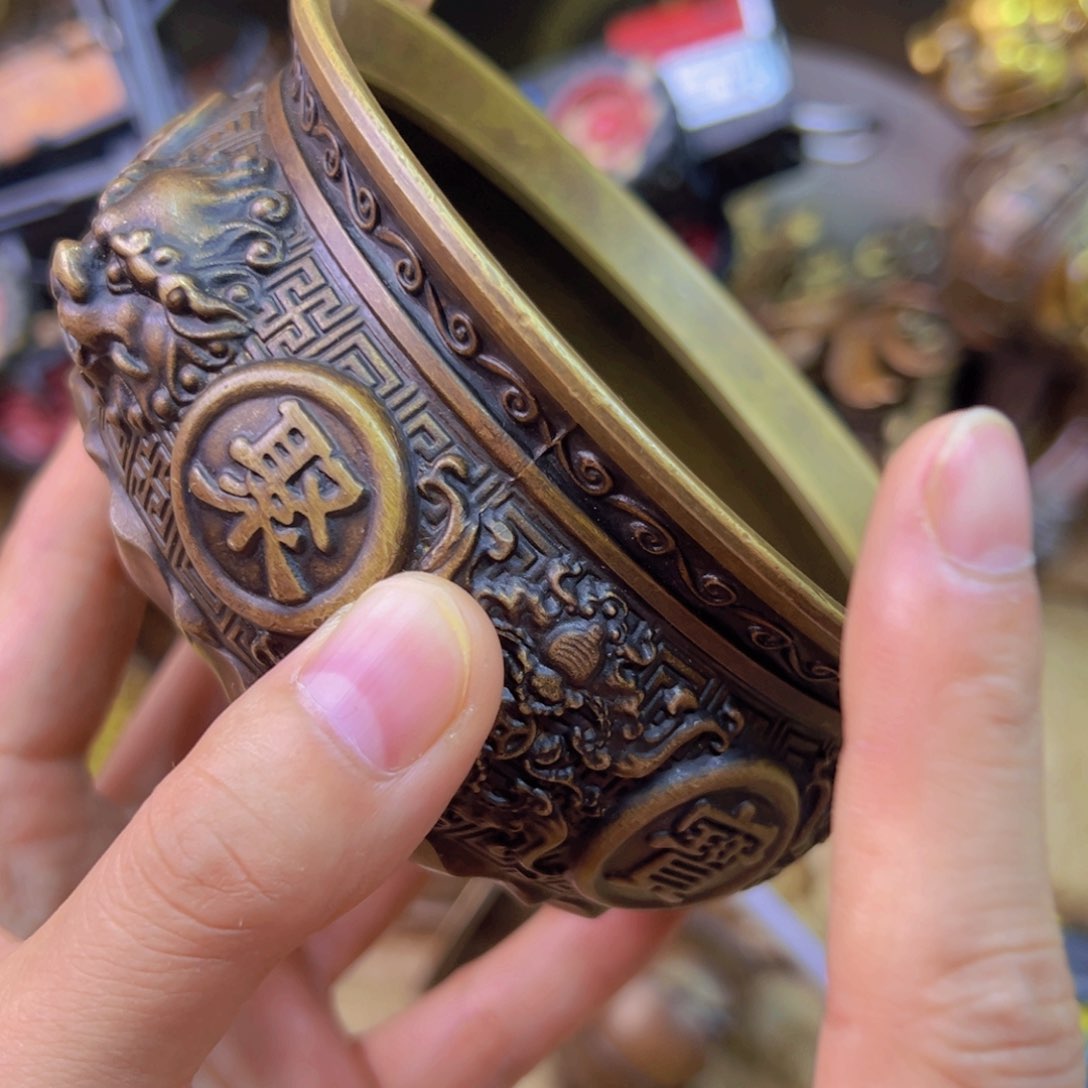 原矿风磨铜金蟾聚宝盆