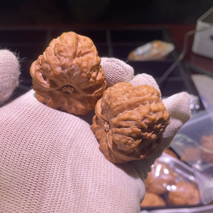 文玩核桃把件蛤蟆头 85