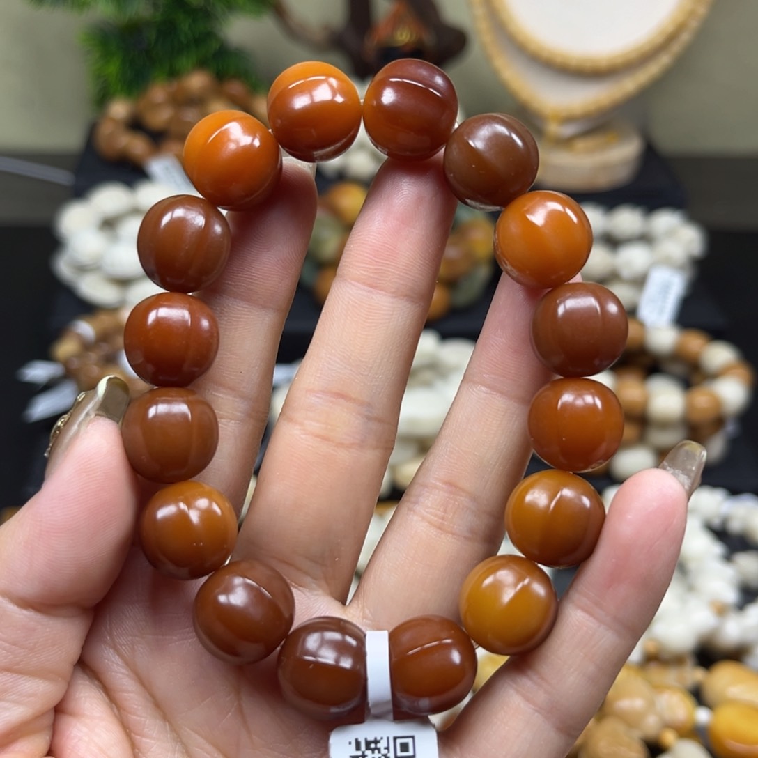 菩提根/象牙果吊坠1.13.139鲨鱼背