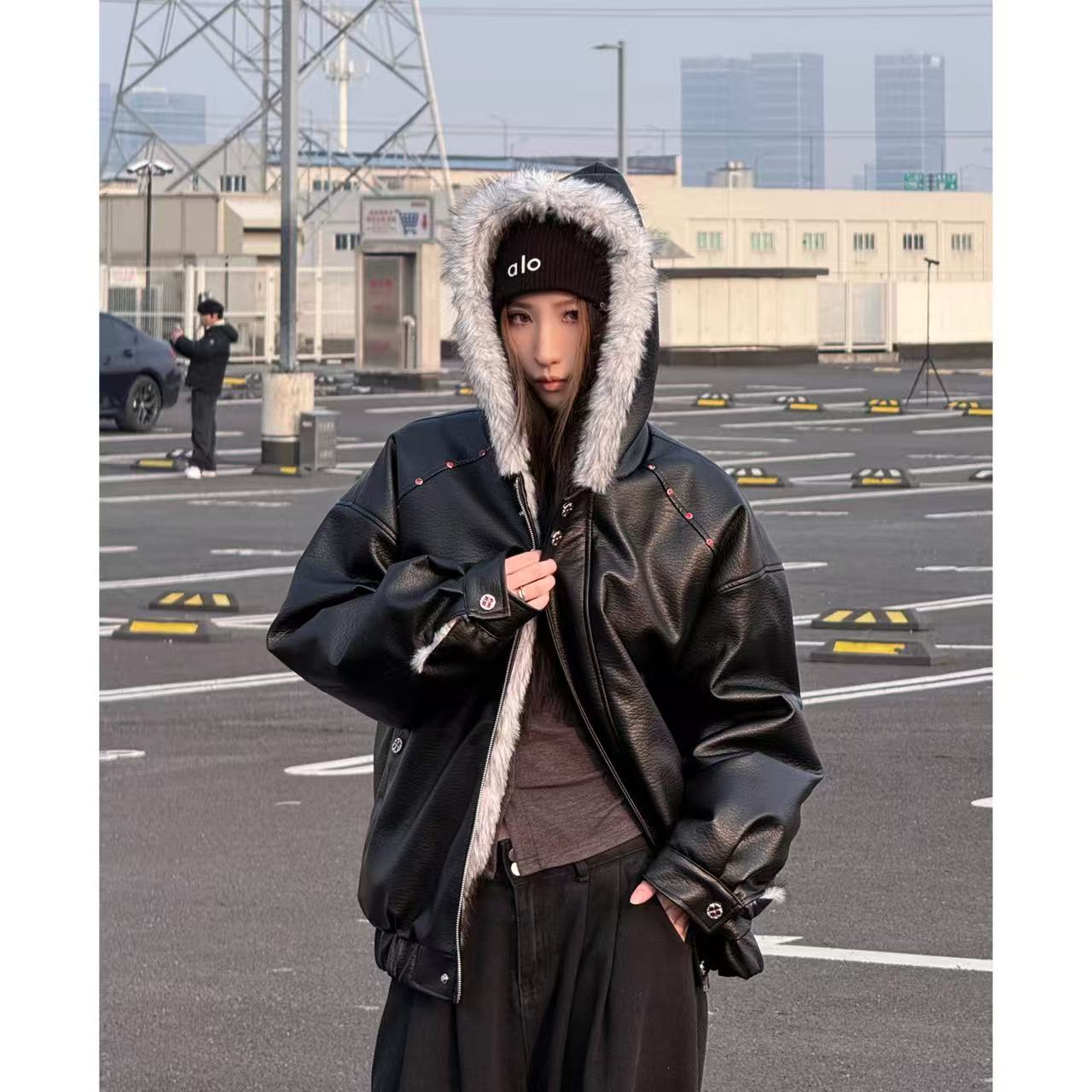 冬季狼王2.0座山雕美式连帽红宝石装饰重磅皮面棉服外套