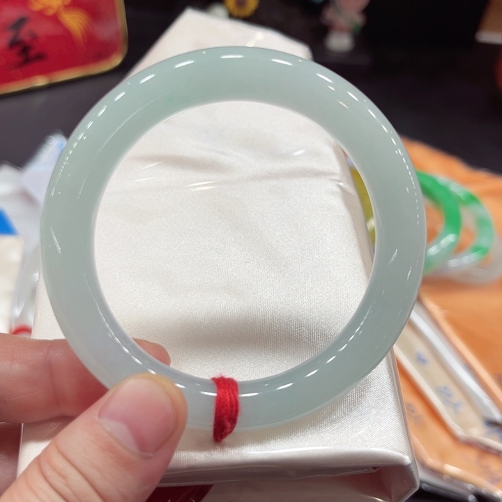 翡翠手镯未镶嵌53.6圆