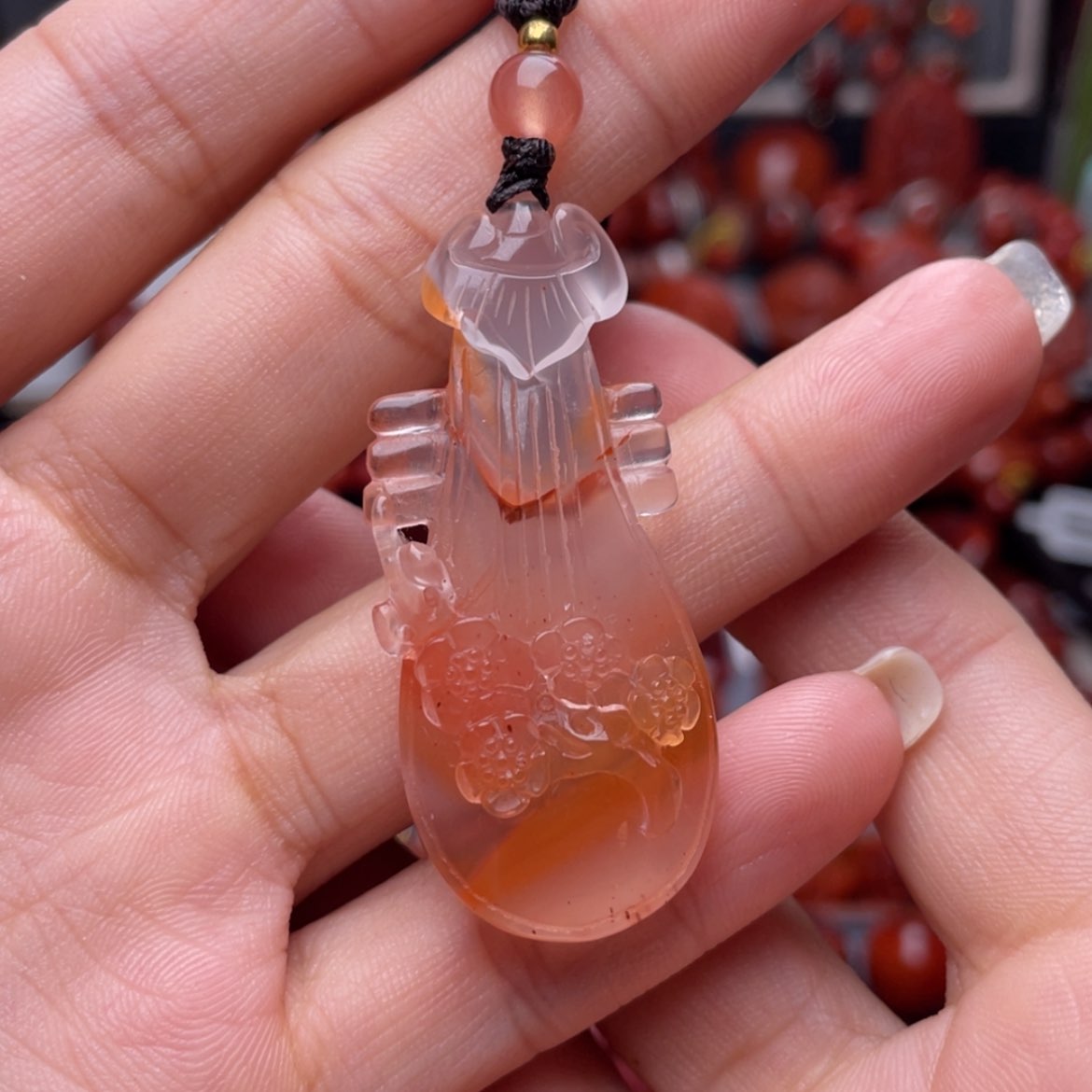 【闪购商品】南红玛瑙琵琶未镶嵌