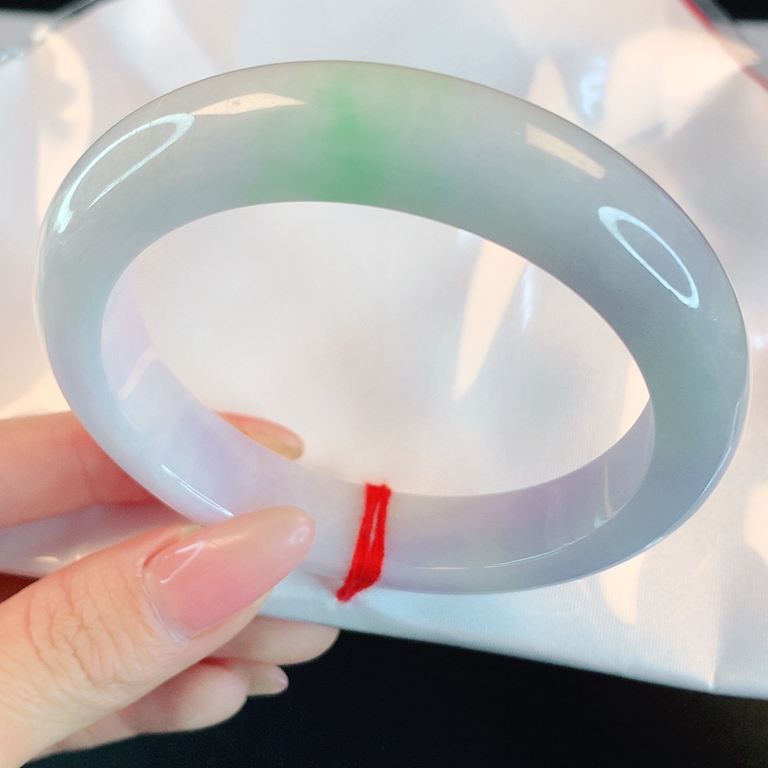 翡翠手镯未镶嵌59.7圈口