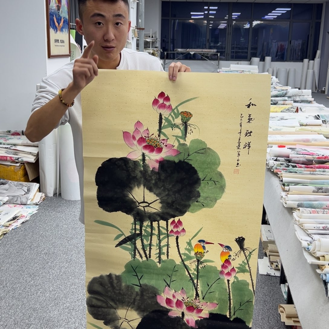 国画卖字画的小男孩