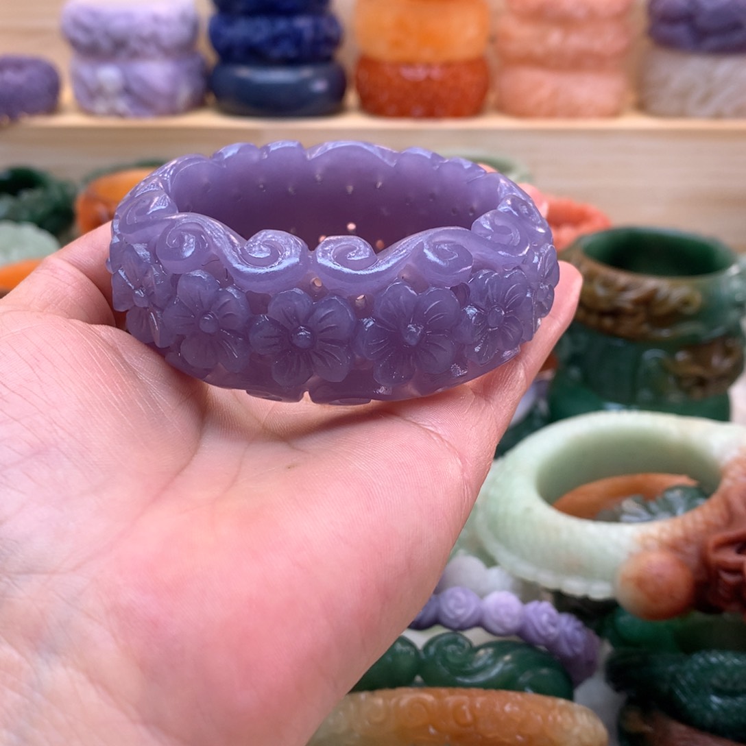 未镶嵌手镯石英质玉俄****师