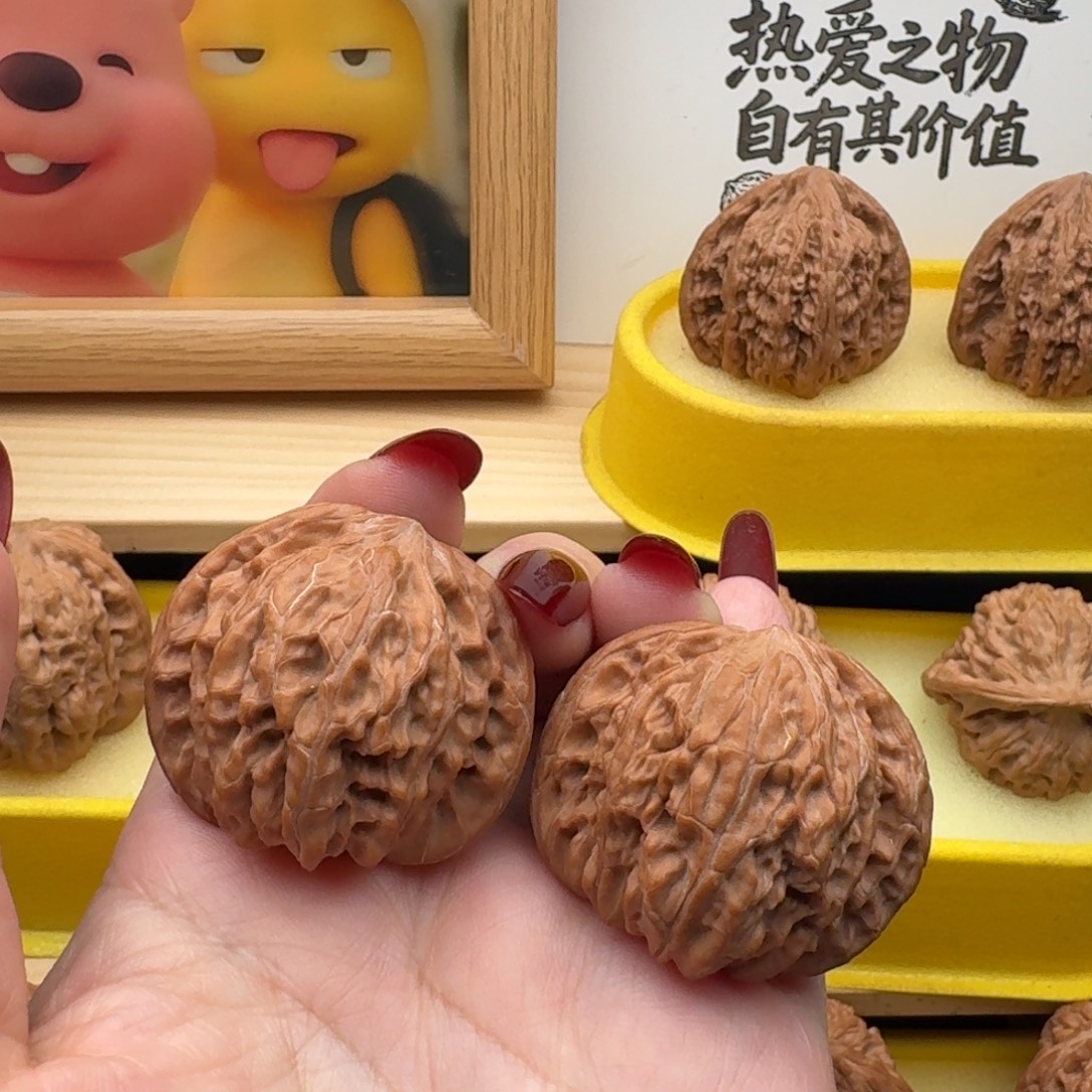 文玩核桃吊坠39+全品山地磨盘红皮无药磨盘