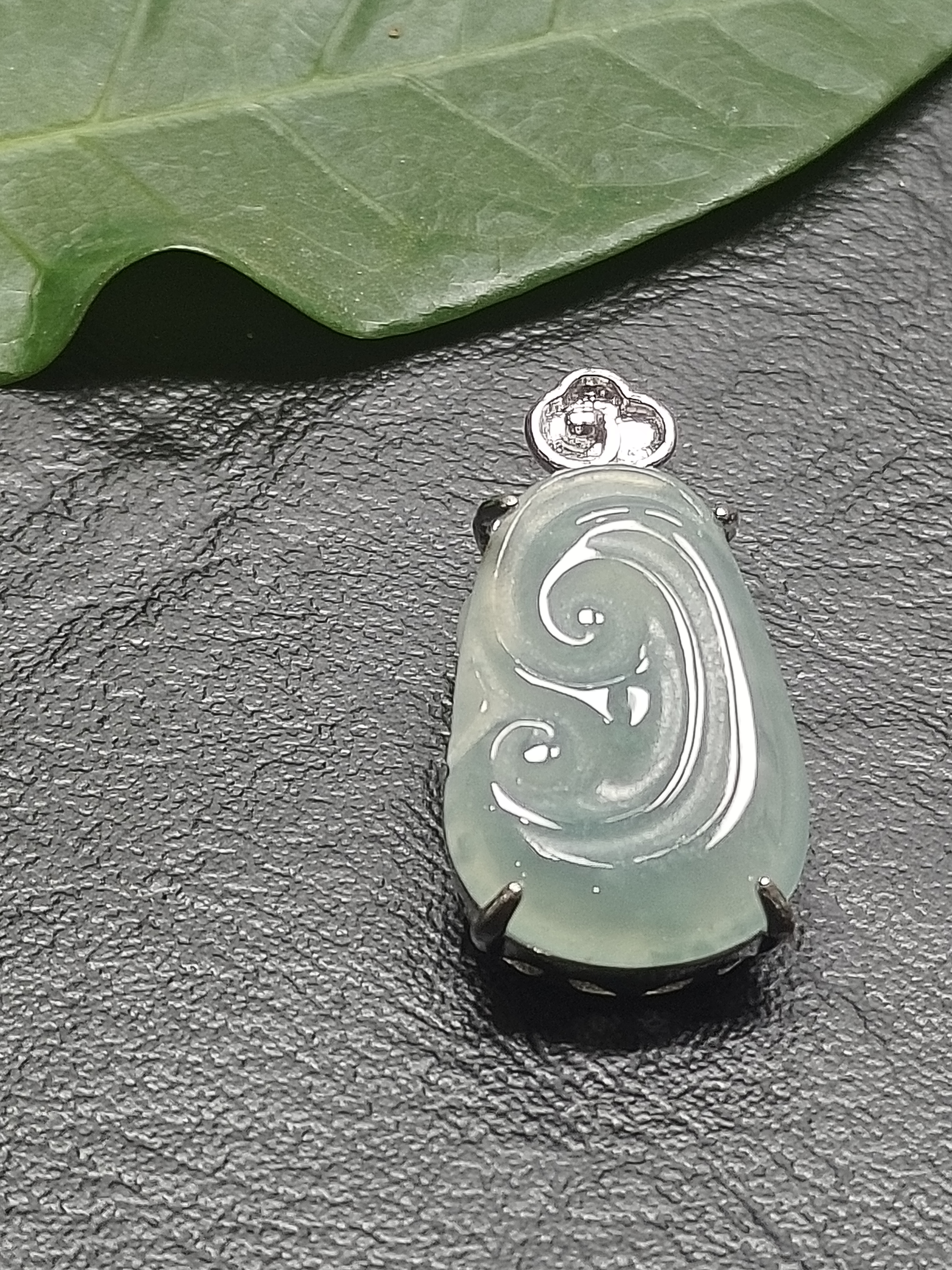 A货翡翠冰种如意吊坠 多样性随机发货