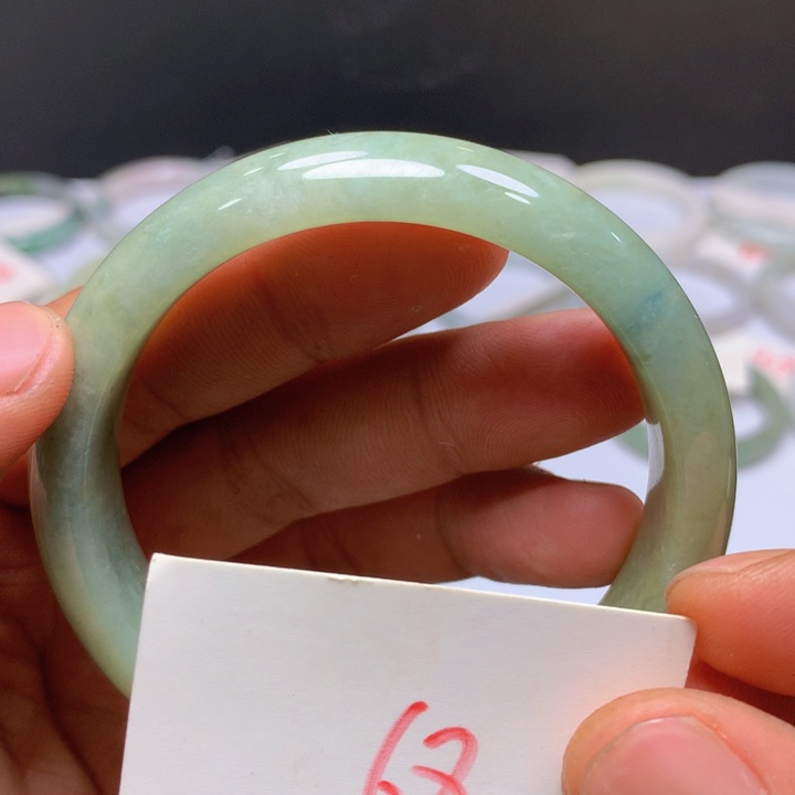 翡翠手镯未镶嵌555699999988899