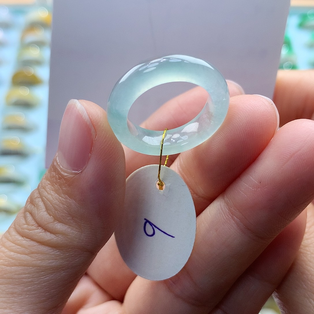 翡翠戒指未镶嵌9圈