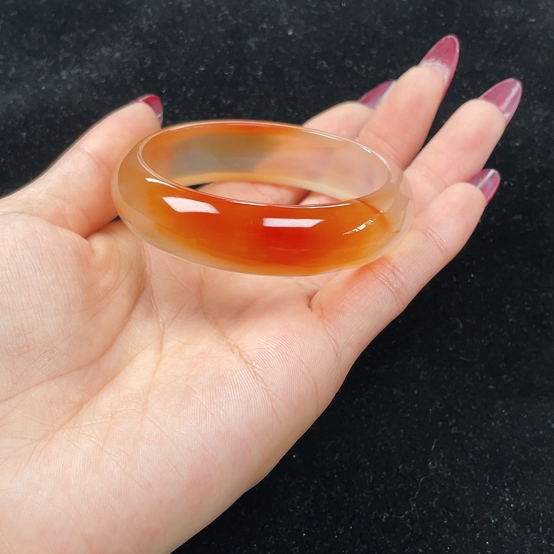 玛瑙/玉髓手镯未镶嵌