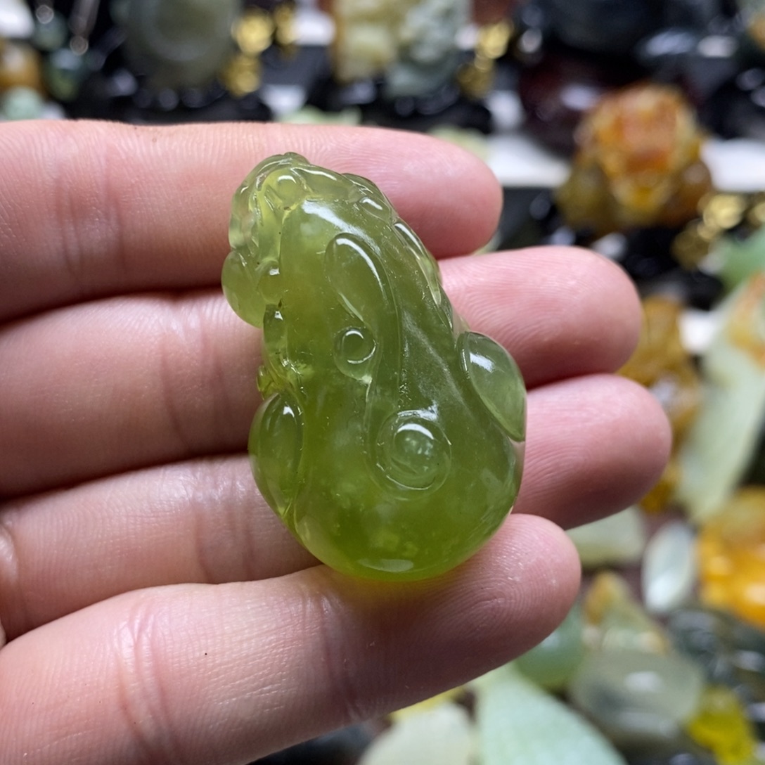 岫玉貔貅吊坠未镶嵌