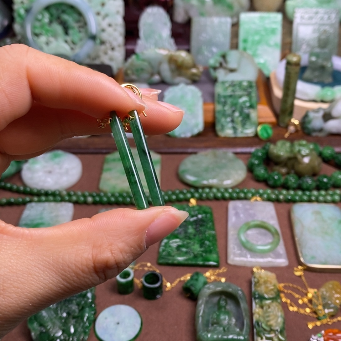 琥***猫翡翠未镶嵌挂件1111111111111