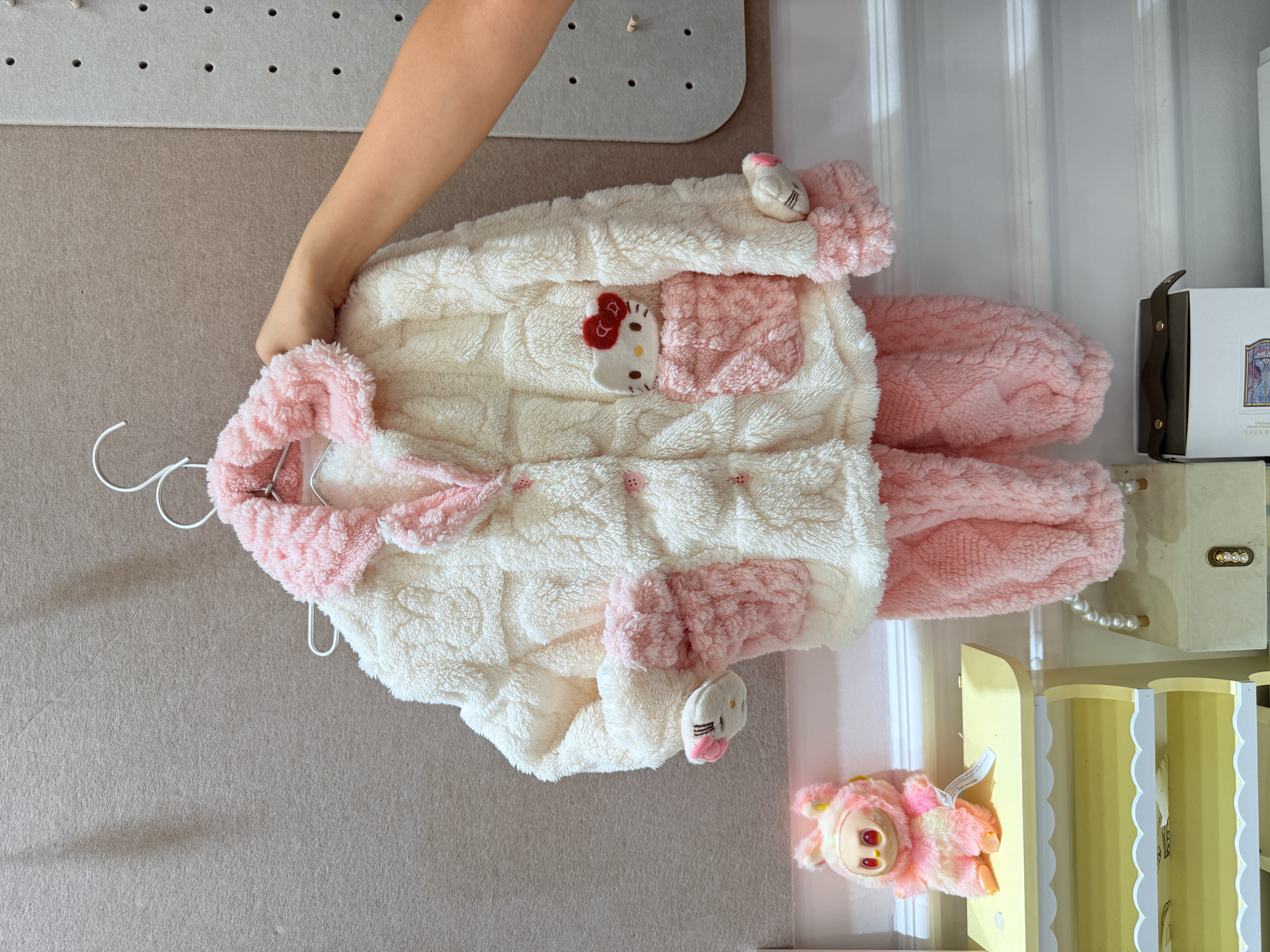 2025女童KT猫卡通风公主风保暖居家家居服套装中童毛女宝绒加绒