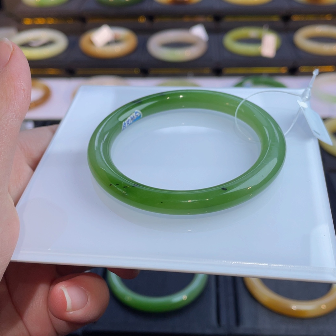 和田玉手镯未镶嵌猕猴桃手镯53➕