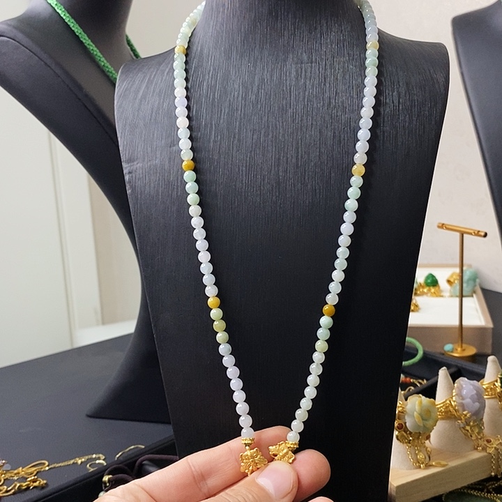 翡翠未镶嵌颈饰吊坠