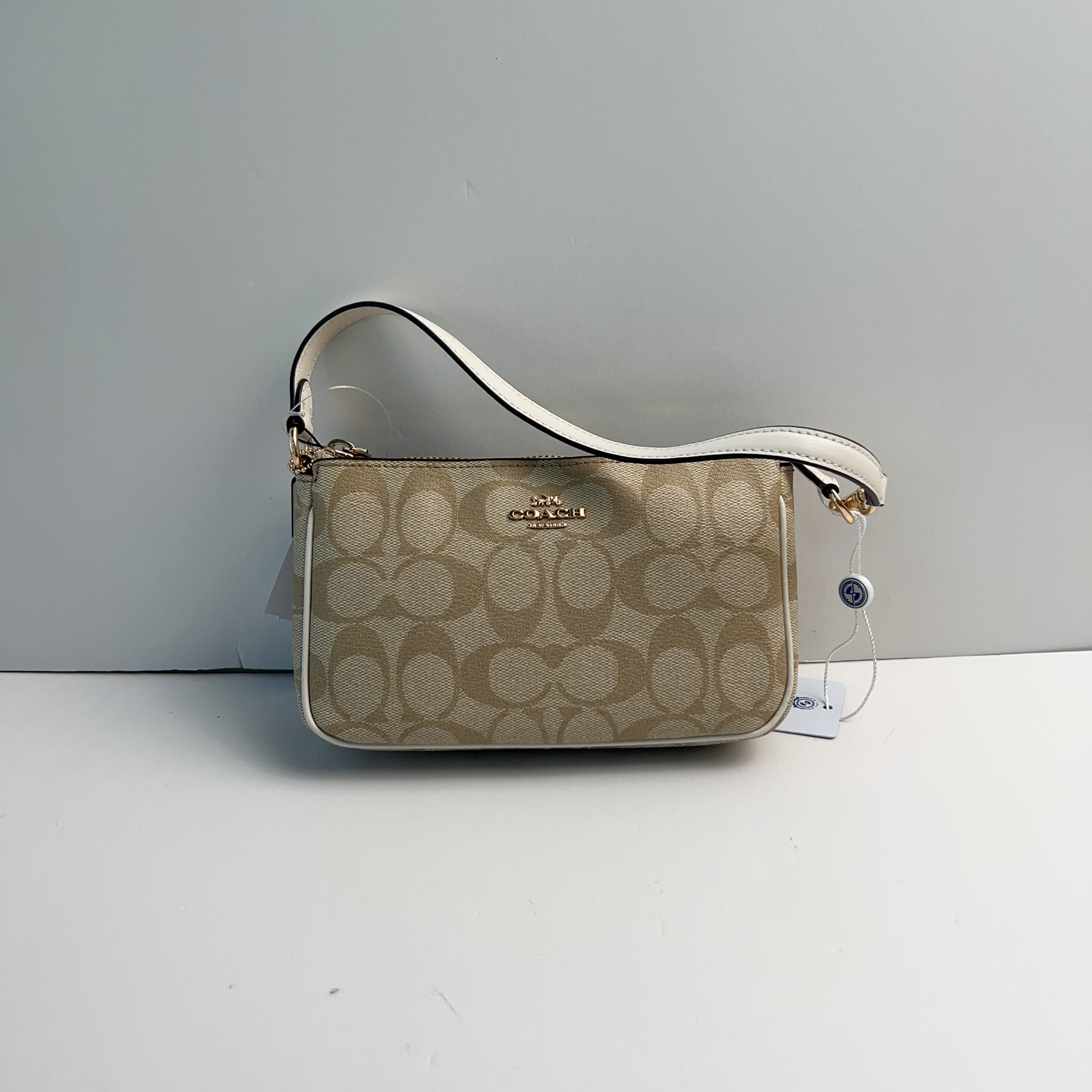 未使用 COACH/蔻驰 蔻驰老花奶茶色单肩包