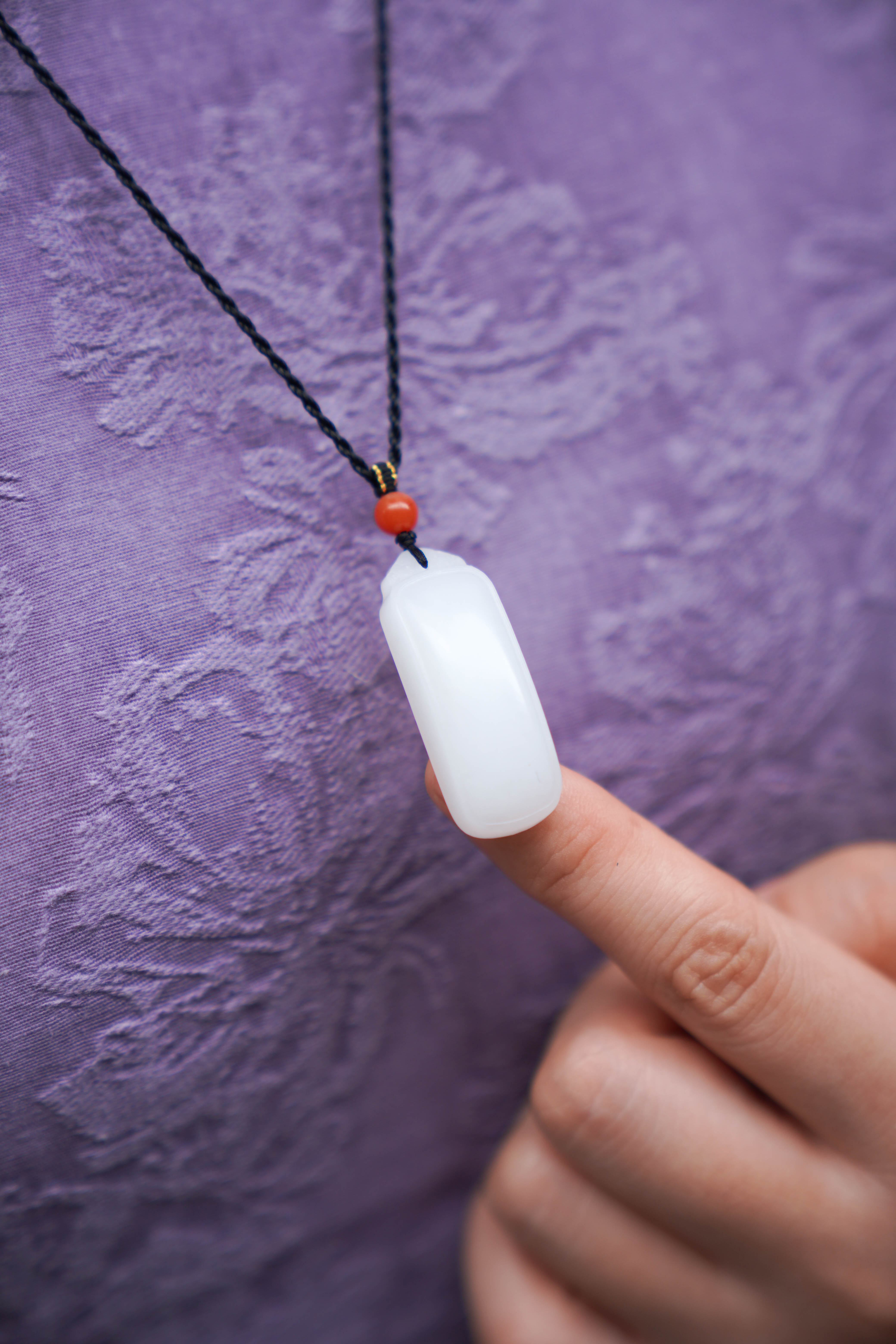 和田玉白玉无事牌，超白超细超油超糯。多样性发货一物一证女款手工