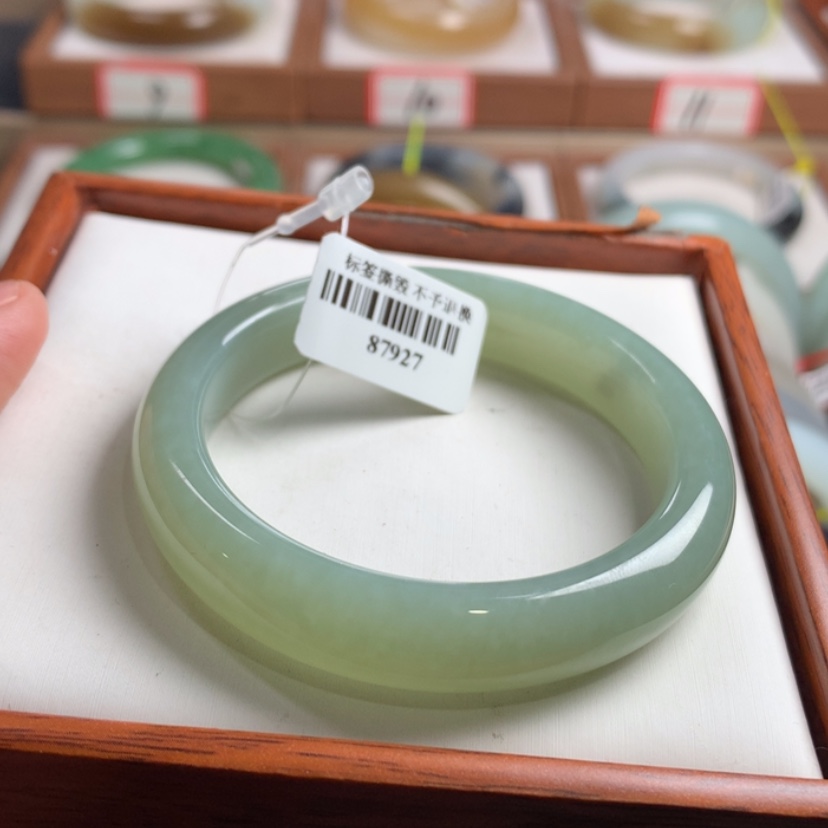 【闪购商品】和田玉手镯未镶嵌50.5