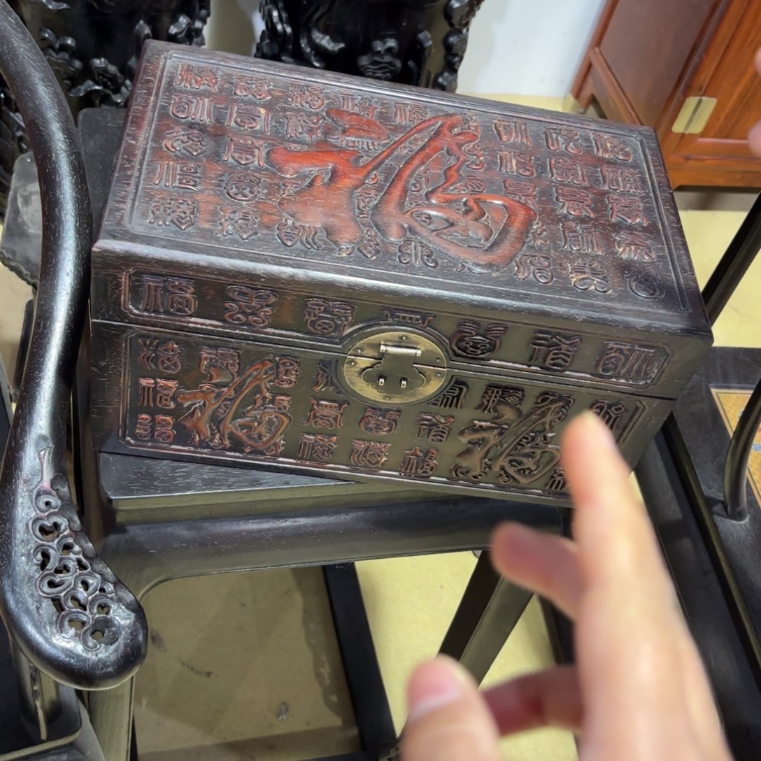 紫檀木类成套家具