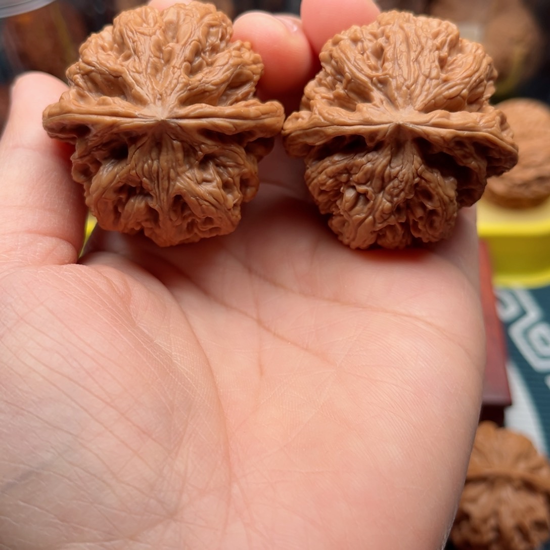 【闪购商品】桃木文玩核桃手把件42粗筋