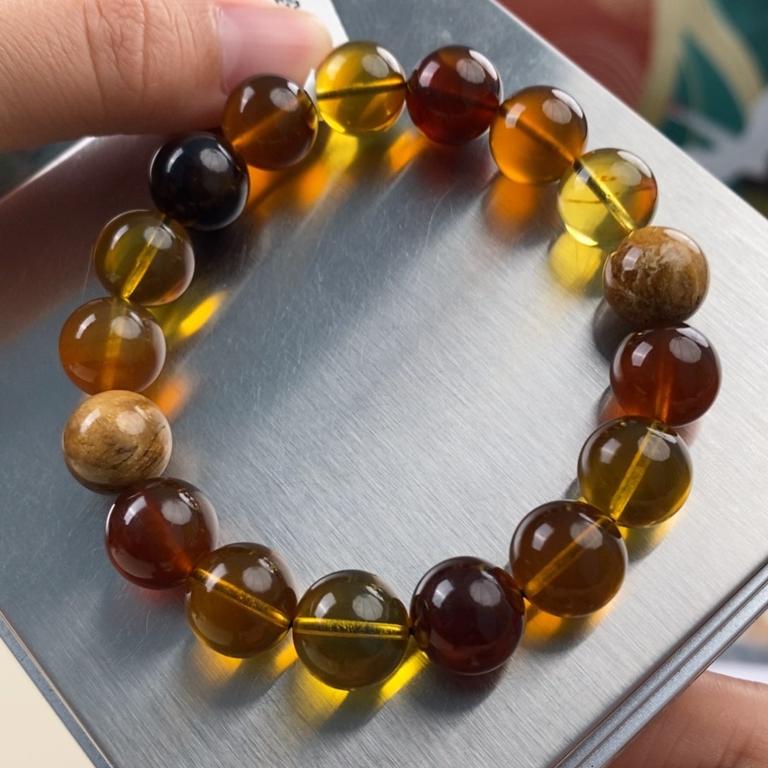 琥珀珠宝奇石未镶嵌