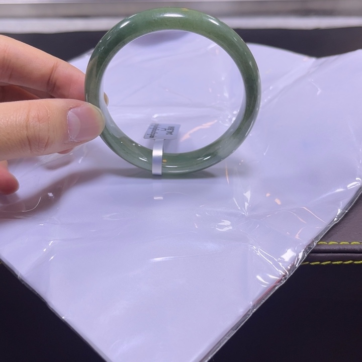 翡翠手镯未镶嵌天然A货翡翠缅料手镯多样性发货团购发一件