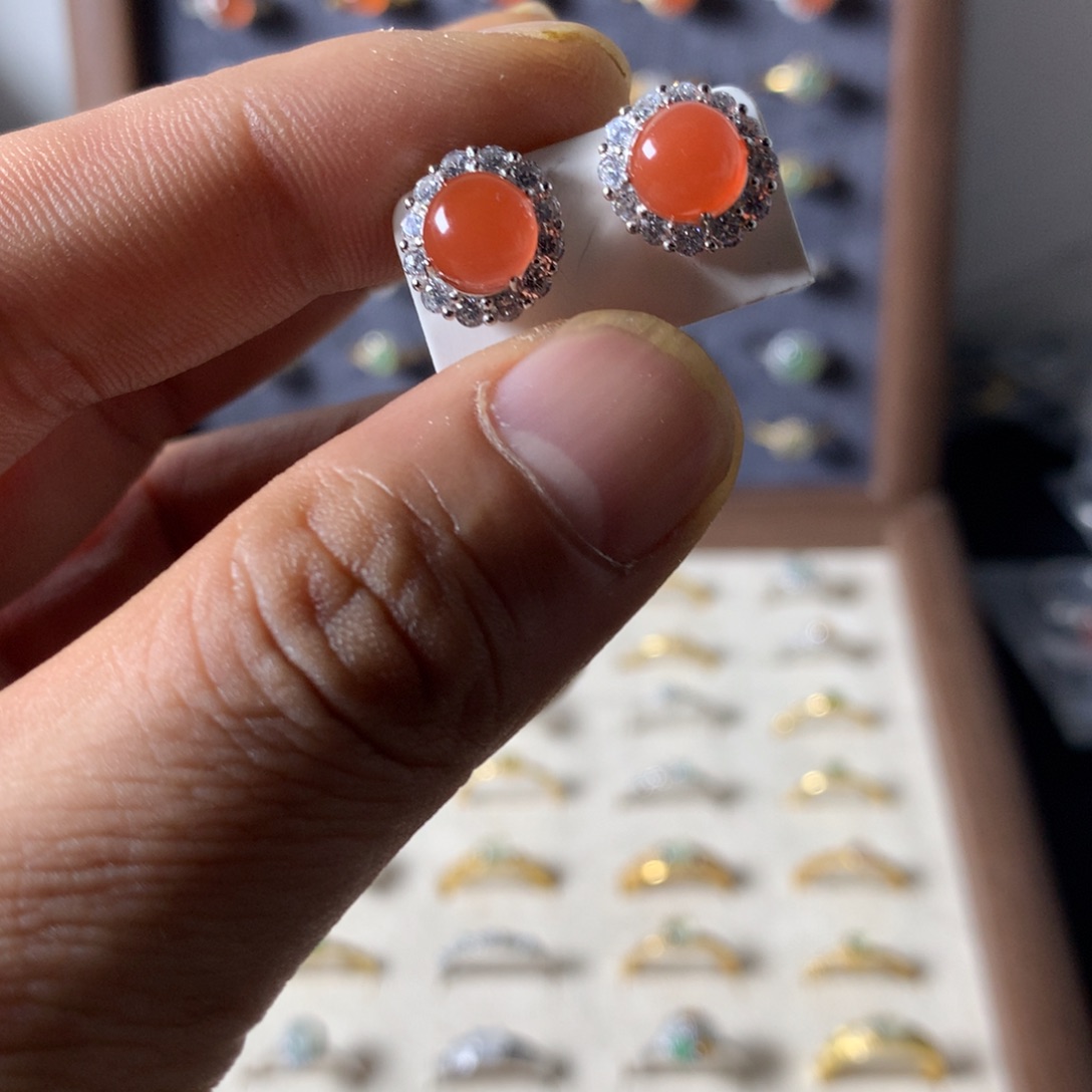 绾***言翡翠未镶嵌戒指911