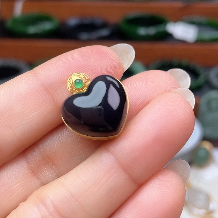 和田玉颈饰18K金镶嵌