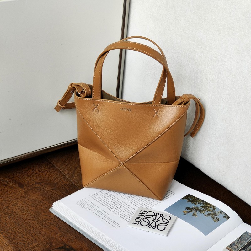 95新 LOEWE/罗意威 棕色牛皮金扣PuzzleFold mini手提斜挎包51835