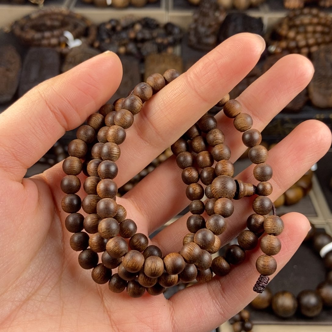 沉香手串老**瓜富森红土沉香